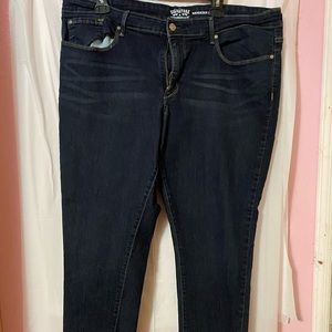 Plus Size Signature Levi Modern Skinny